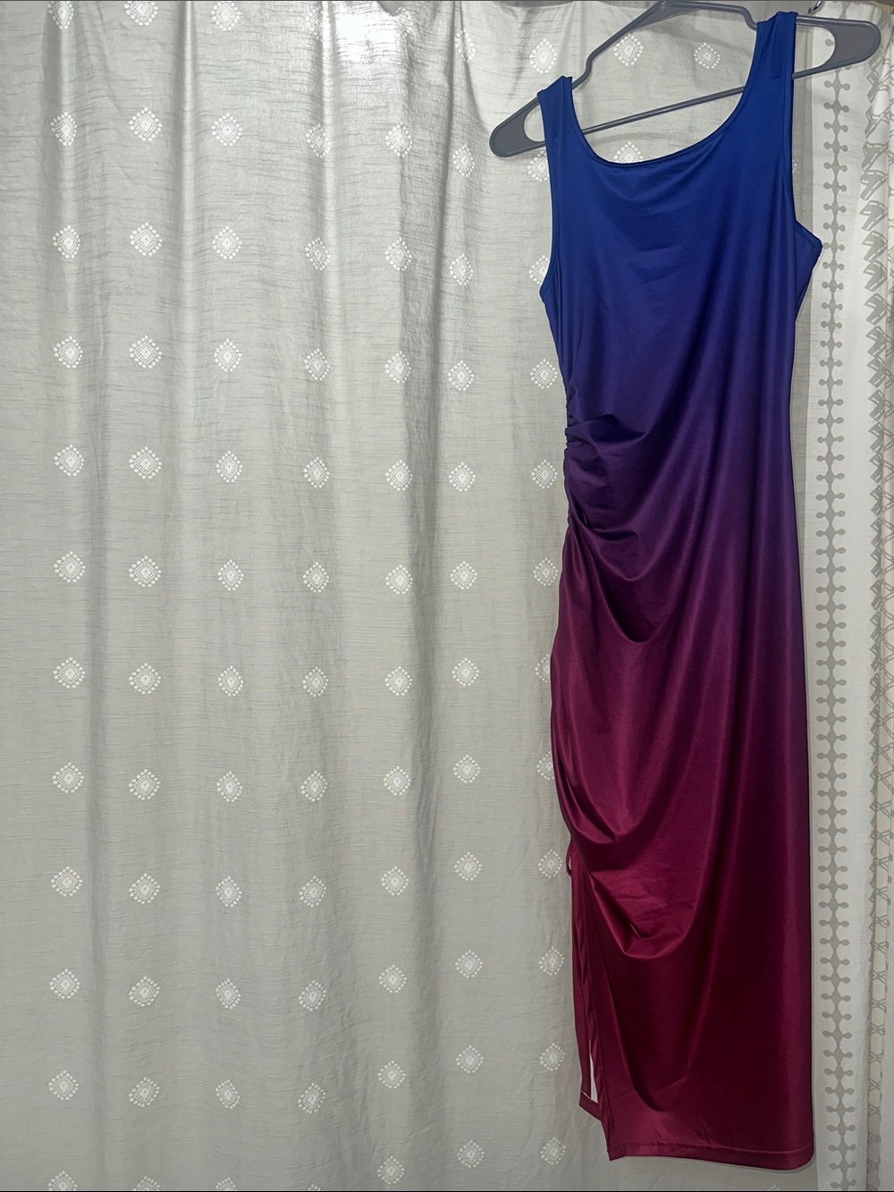 Amazon Blue to Burgundy Ombre Sleeveless Ruched Midi Dress